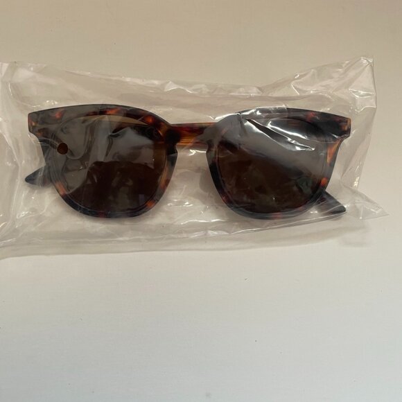 Brown Lens Tortoiseshell Square Sunglasses - Picture 2 of 7